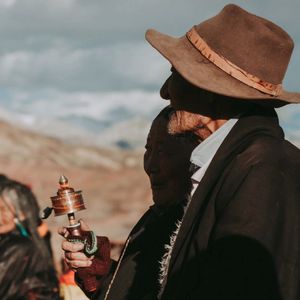 我是纣王漫画无删减版
